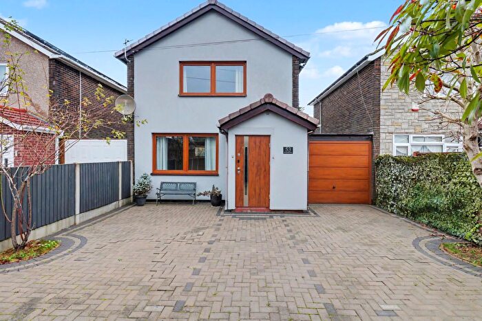 2 Bedroom Detached House For Sale In Perryman Way, Slough, Berkshire, SL2