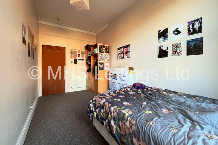 8 Bedroom Terraced House To Rent In Clarendon Road, Leeds, LS2