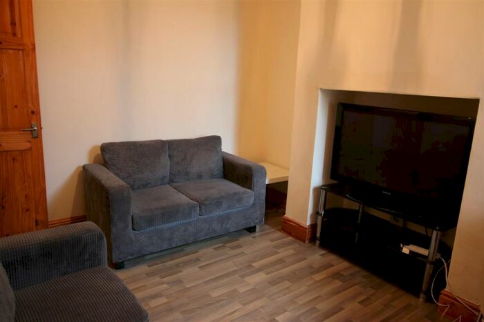 3 Bedroom Private Hall To Rent In Bulk Road, Lancaster, LA1