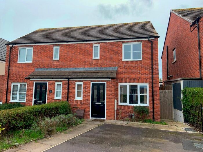 3 Bedroom Semi-Detached House To Rent In Greenfields Drive, Newport, TF10