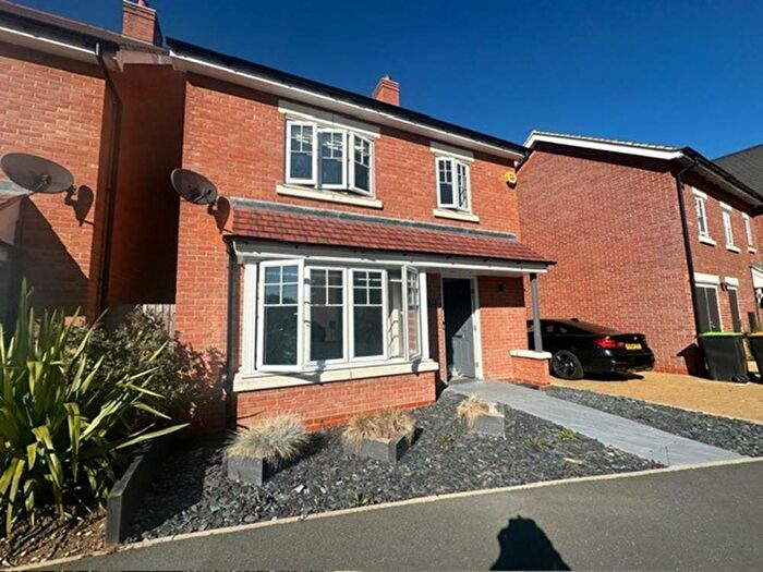 4 Bedroom Detached House To Rent In Chislehurst Place, Great Denham, MK40