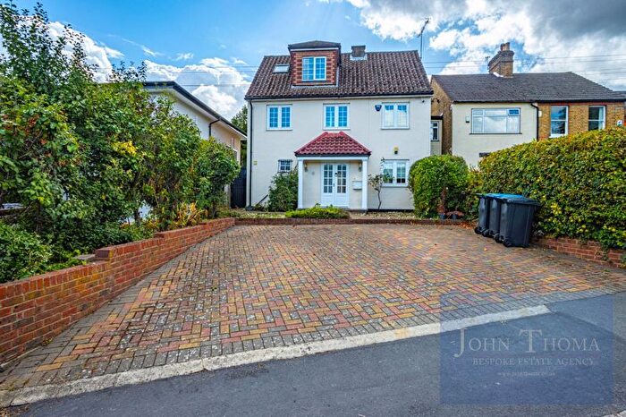 4 Bedroom Detached House To Rent In Westbury Lane, Buckhurst Hill, IG9