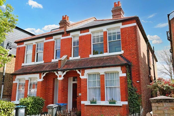 2 Bedroom Maisonette To Rent In Surbiton, KT6