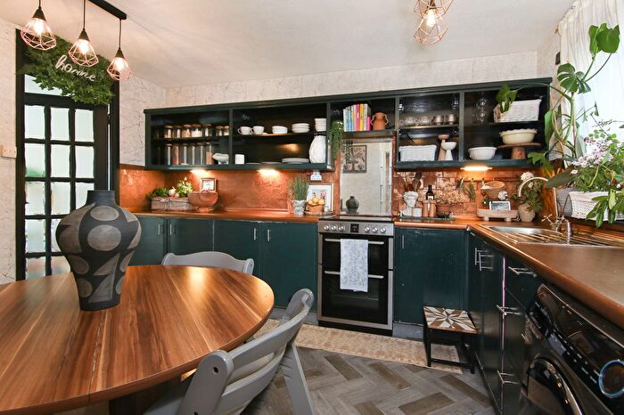 3 Bedroom Terraced House For Sale In Eden Drive, Livingston, EH54