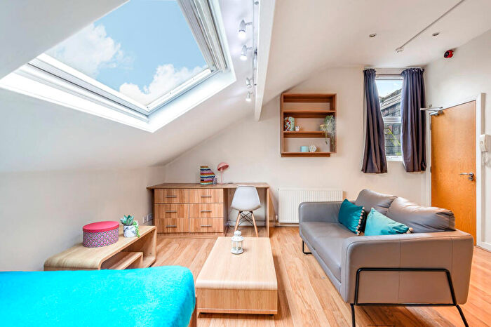 1 Bedroom Flat To Rent In Vinery Road, Leeds, LS4