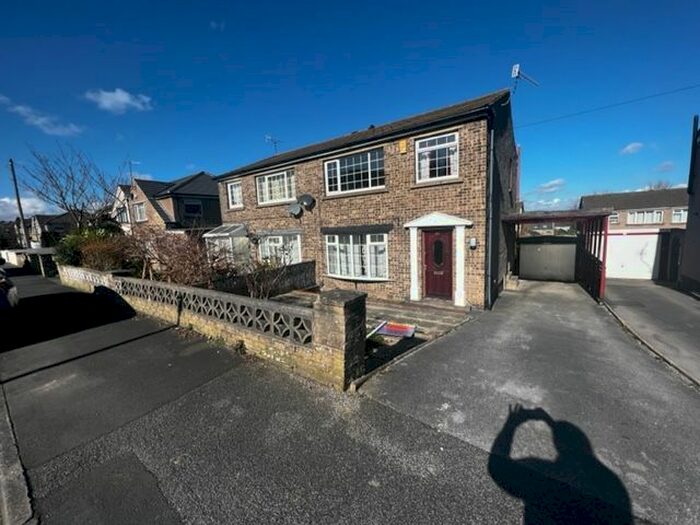 3 Bedroom Semi-Detached House To Rent In Pasture Close, Clayton, Bradford, BD14