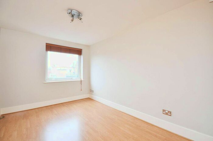 2 Bedroom Flat To Rent In Jerome Place, Kingston, Kingston Upon Thames, KT1