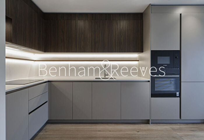 2 Bedroom Apartment To Rent In Bow Common Lane, London, E3