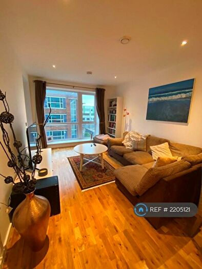 2 Bedroom Flat To Rent In Fulbourne Road, London, E17