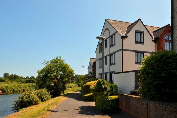 2 Bedroom Flat To Rent In St Thomas, EX2