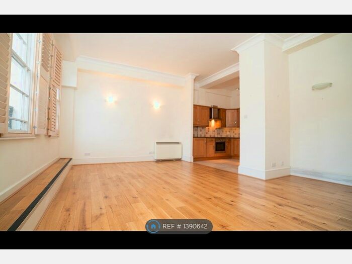 1 Bedroom Flat To Rent In Waterloo Gardens, London, N1