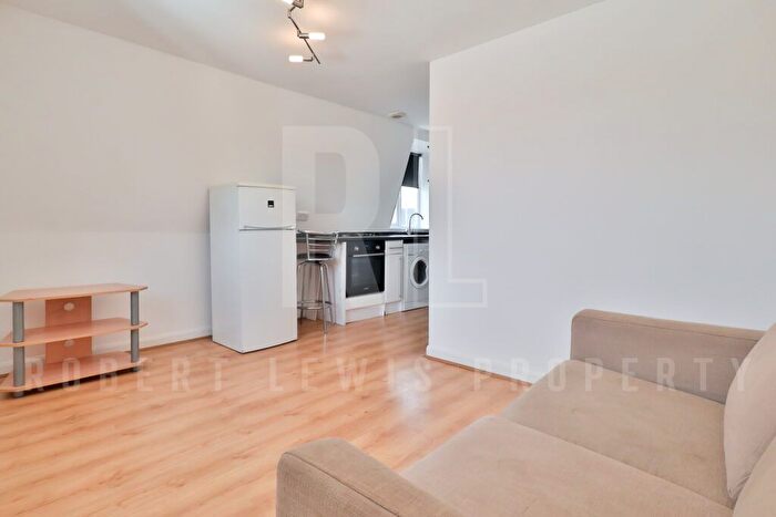 1 Bedroom Flat To Rent In Dollis Road, London, NW7