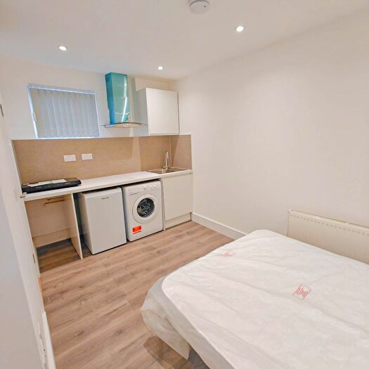 Studio To Rent In Florence Road, Ealing, W5