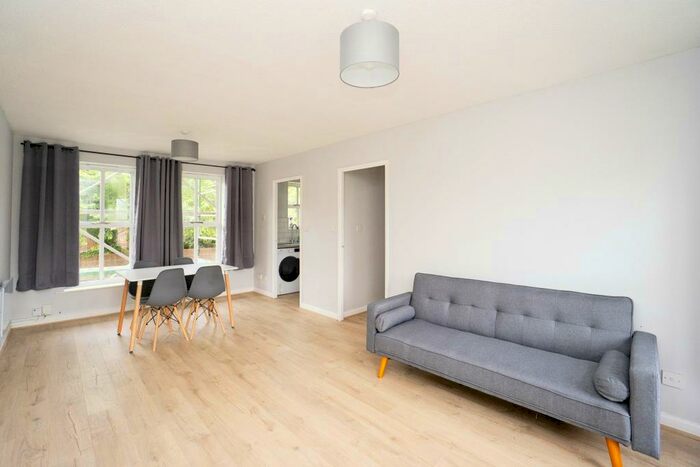 2 Bedroom Apartment To Rent In Anglican Court, Liverpool, Merseyside, L8