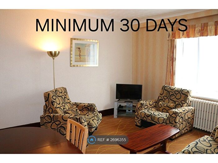 2 Bedroom Flat To Rent In Douglas Avenue, Exmouth, EX8