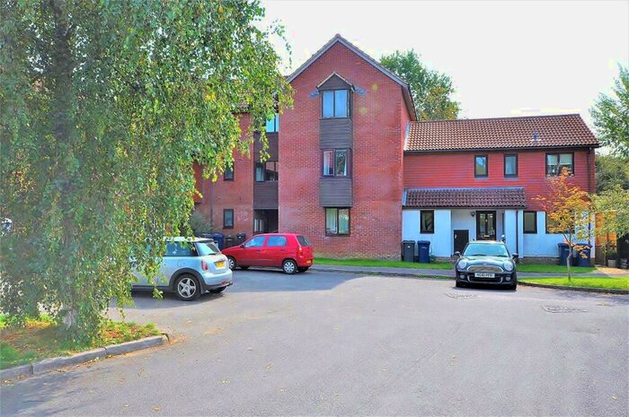 1 Bedroom Apartment To Rent In Timbermill Court, Haslemere, Surrey, GU27