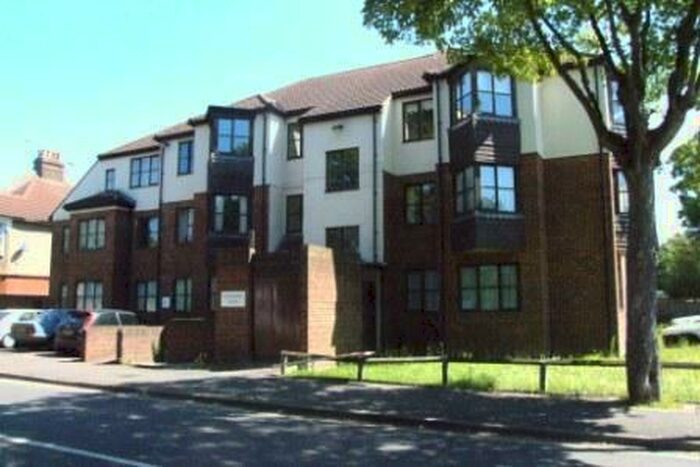 1 Bedroom Flat To Rent In Lewis Road, Sutton, SM1
