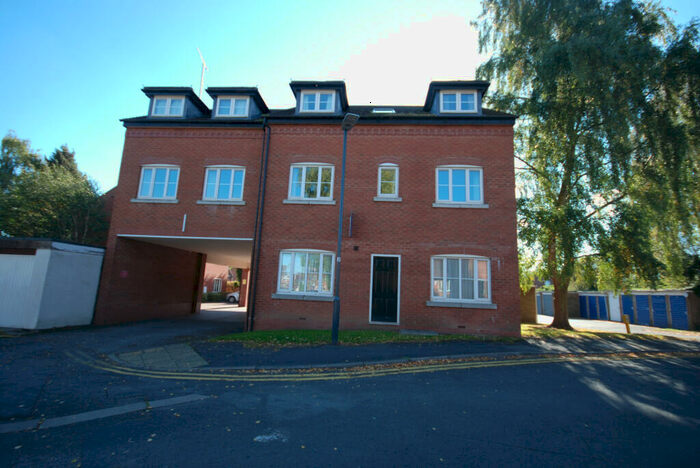 1 Bedroom Apartment To Rent In Whites Row, Kenilworth, CV8