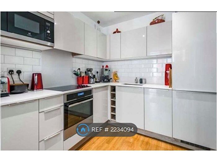 1 Bedroom Flat To Rent In Ossel Court, London, SE10