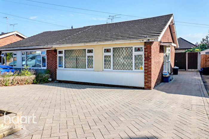 2 Bedroom Semi-Detached Bungalow For Sale In Dering Crescent, Leigh-On-Sea, SS9
