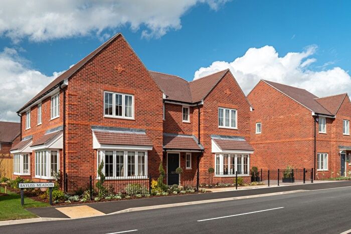 5 Bedroom Detached House For Sale In Kimblewick Road, Great Kimble, Aylesbury, HP17