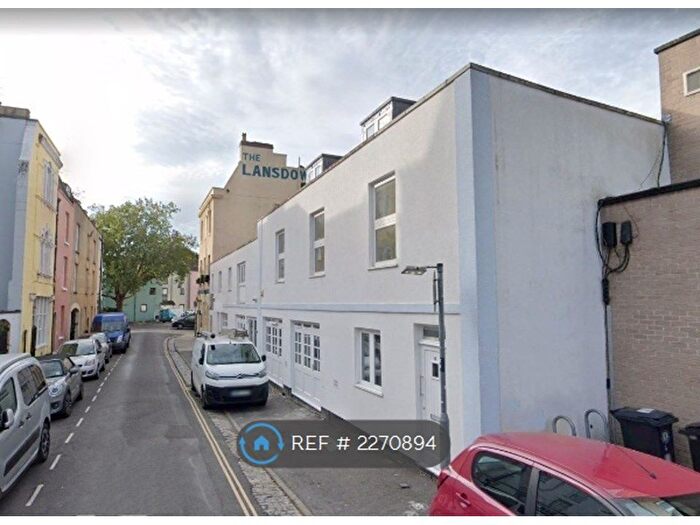 5 Bedroom Flat To Rent In Clifton Road, Bristol, BS8