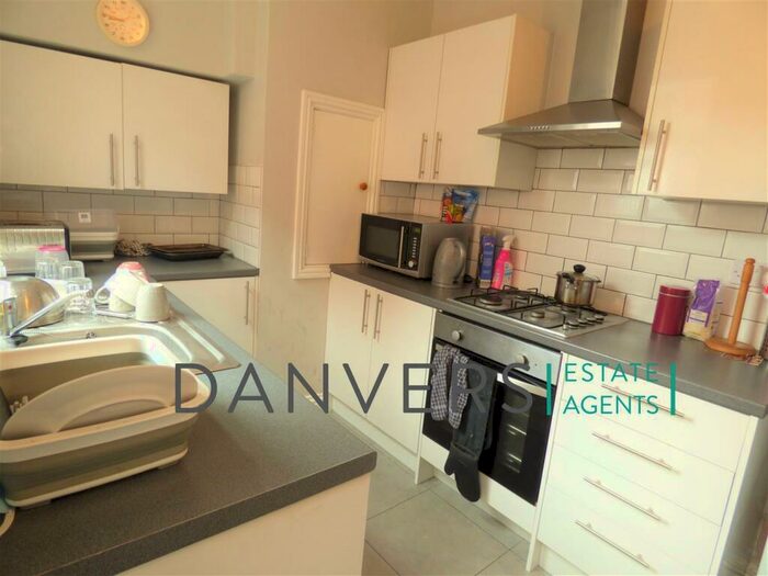 3 Bedroom Terraced House To Rent In Windermere Street, Leicester, LE2