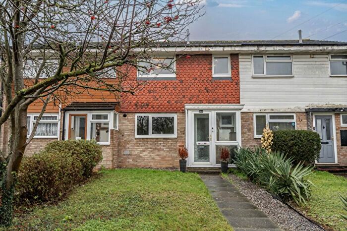 3 Bedroom Terraced House To Rent In Louvain Road Greenhithe, DA9