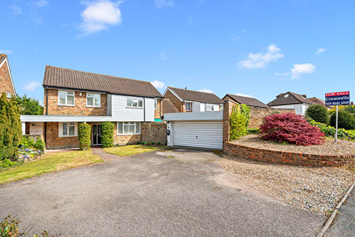 4 Bedroom Detached House For Sale In Manor Road, Sutton, SM2