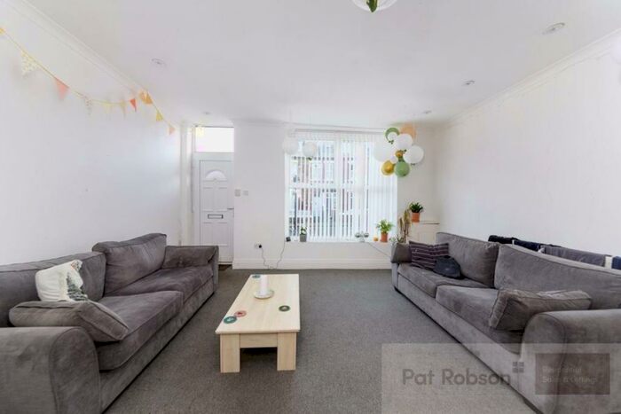 3 Bedroom Property To Rent In Belle Grove West, Newcastle-Upon-Tyne, NE2