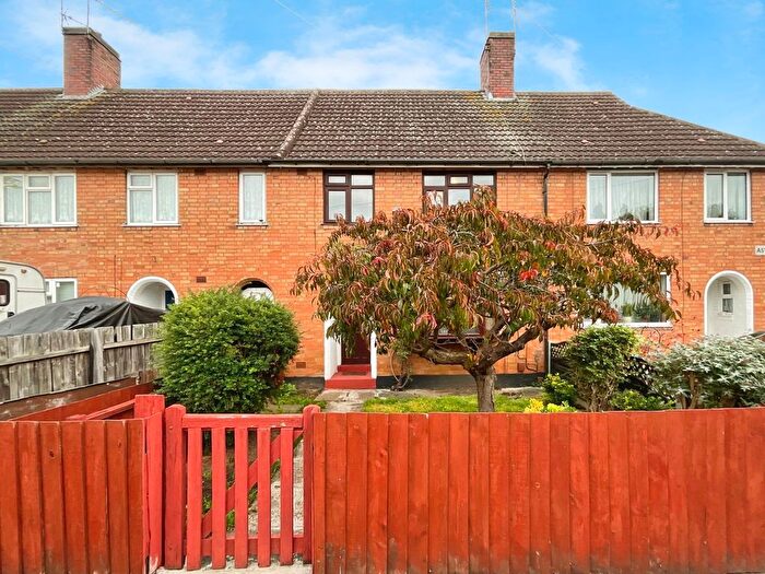 3 Bedroom Terraced House For Sale In Astley Close, Leicester, LE3