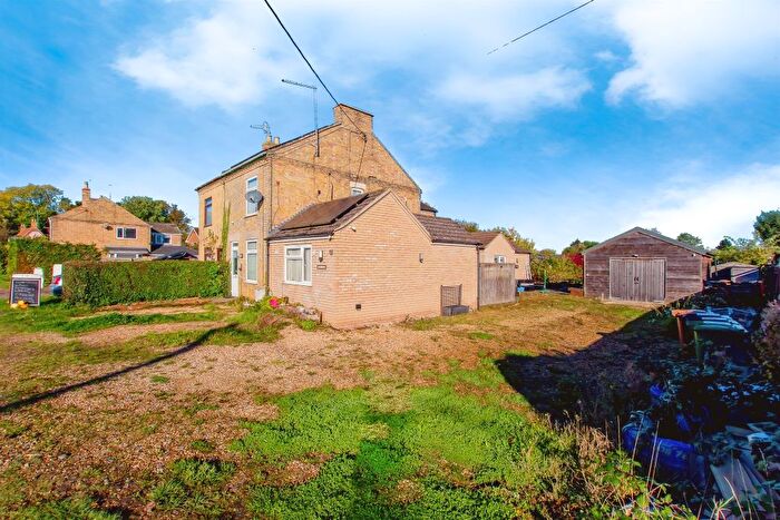 4 Bedroom Semi-Detached House For Sale In Church Road, Emneth, Wisbech, PE14