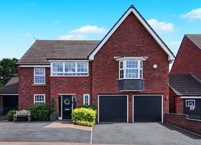 6 Bedroom Detached House For Sale In Letitia Avenue, Meriden, CV7