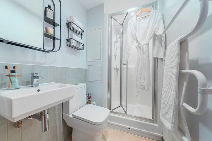 Studio To Rent In Uncle Stockwell, Courland Grove, London, SW8