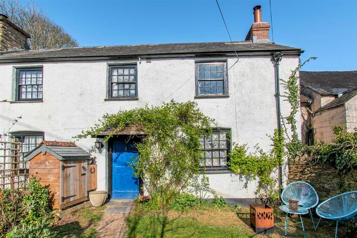 1 Bedroom Property For Sale In Trefanny Hill, Duloe, Liskeard, PL14