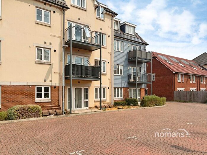 1 Bedroom Flat To Rent In Barn Avenue, Aldershot, Hampshire, GU12