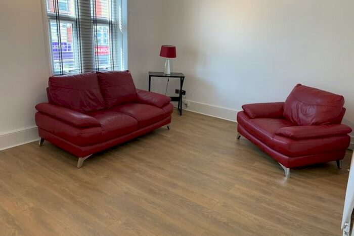 2 Bedroom Flat To Rent In High Road Leytonstone, Leytonstone, London, E11