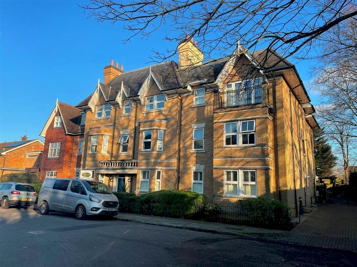 2 Bedroom Flat To Rent In Lansdowne Road, Bromley, BR1