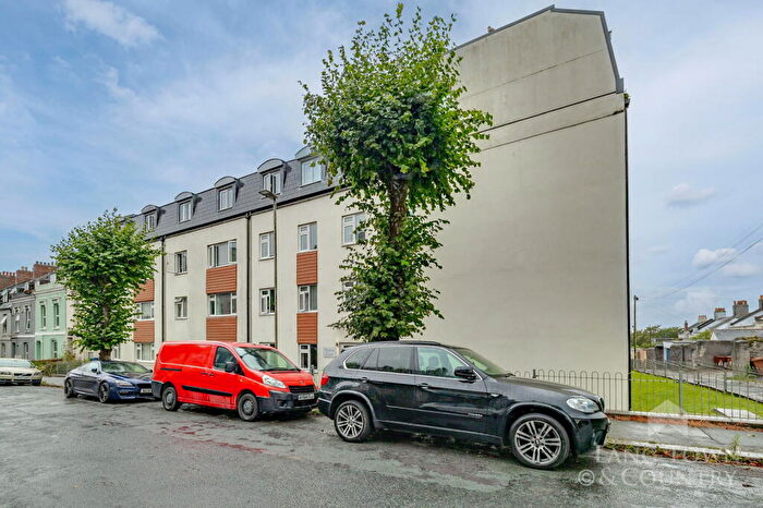 1 Bedroom Flat For Sale In Victoria Place, Stoke, Plymouth, PL2