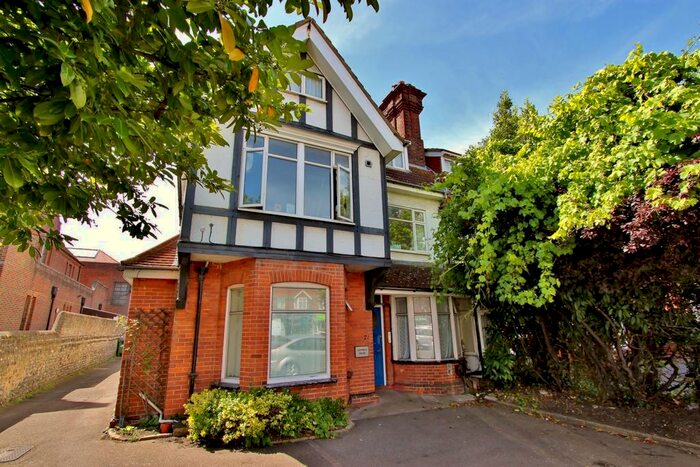 Studio To Rent In Broadwater Road, Worthing, BN14