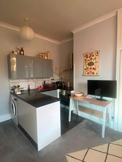 1 Bedroom Studio To Rent In Craufurd Rise, Maidenhead, SL6