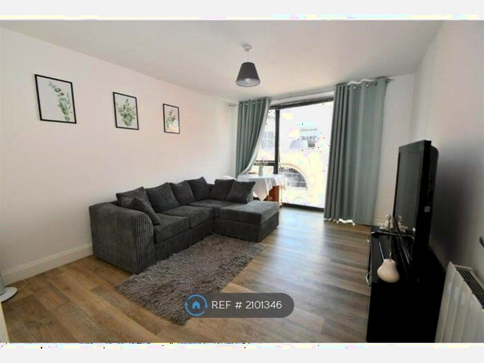 2 Bedroom Flat To Rent In Sydenham Road, Guildford, GU1