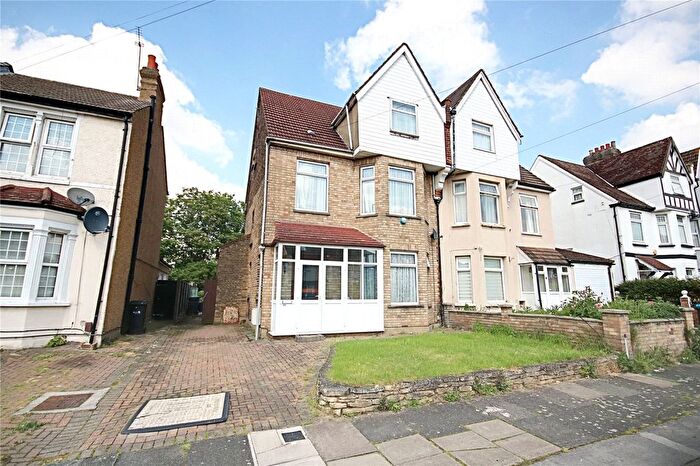 4 Bedroom Semi-Detached House To Rent In Osborne Road, Enfield, EN3