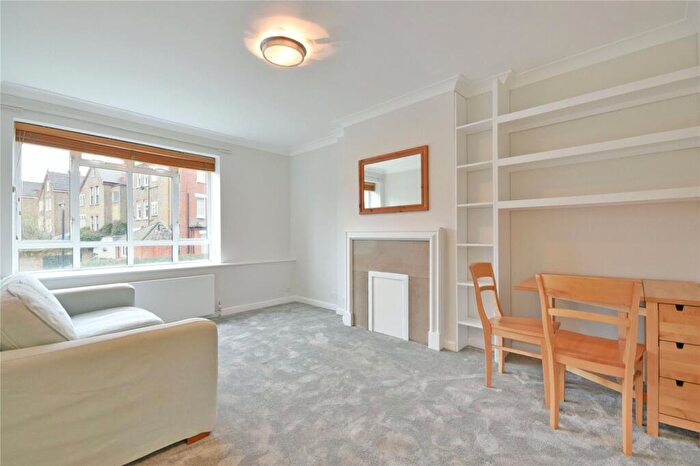 1 Bedroom Flat To Rent In Mapesbury Road, Mapesbury, NW2