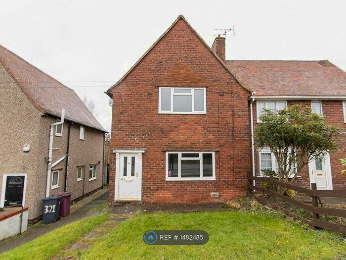 3 Bedroom Semi-Detached House To Rent In North Wingfield Road, Grassmoor, Chesterfield, S42