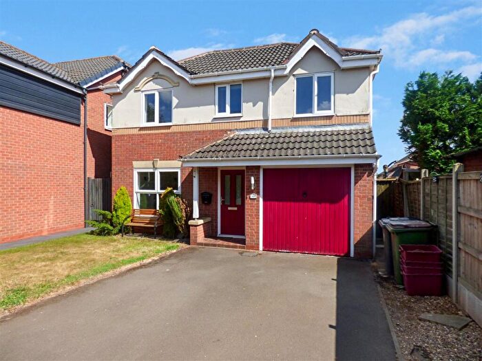4 Bedroom Detached House To Rent In Greenfield Road, Measham, DE12