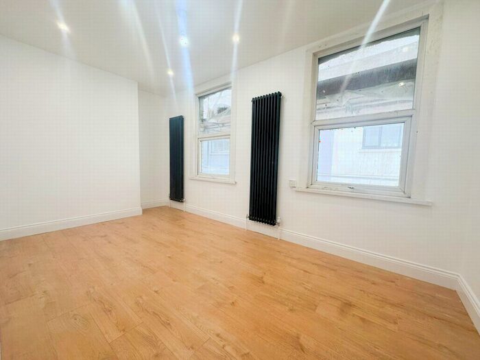 4 Bedroom Flat To Rent In Millers Terrace, London, E8