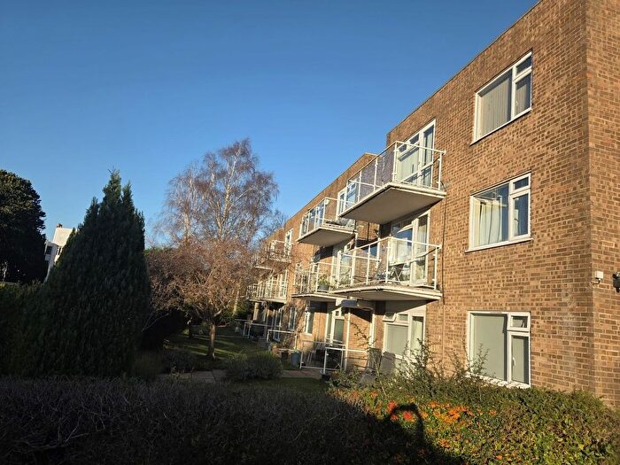 3 Bedroom Flat For Sale In Westbourne Gate Grosvenor Road, Westbourne, BH4