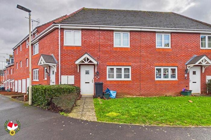 2 Bedroom Flat To Rent In Tolsey Gardens, Tuffley, GL4