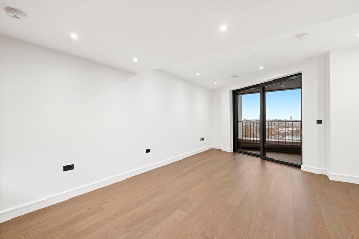 2 Bedroom Flat To Rent In One Linear Place, Nine Elms, SW11